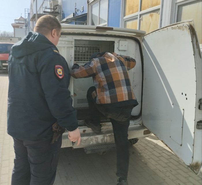 Гражданин задержан за хищение в магазине "Пятёрочка" в Череповце