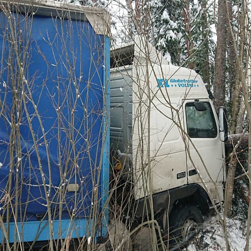 Водитель фуры из Пермского края погиб в ДТП на вологодской трассе